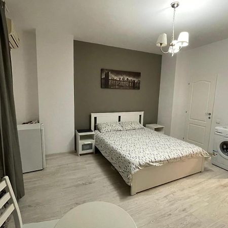 Centru Charming New Apartament Piata Universitate Apartment Bucharest Exterior photo